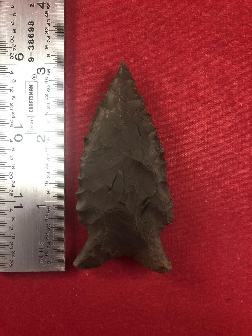 QUAD      INDIAN ARTIFACT ARROWHEAD (1 of 3)