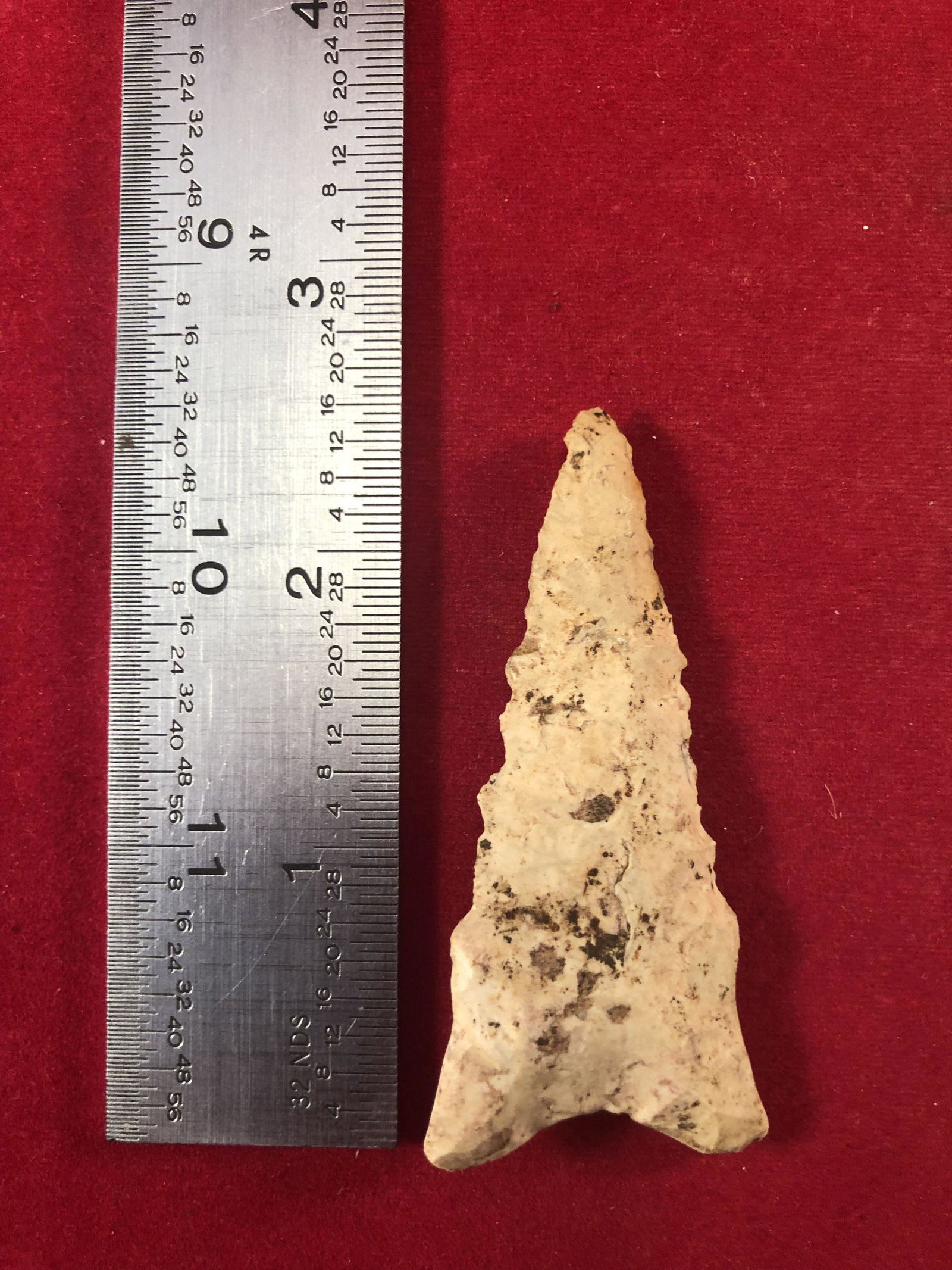 DALTON INDIAN ARTIFACT ARROWHEAD: THIS BEAUTIFUL NATIVE AMERICAN INDIAN ARTIFACT IS 2&1/2 INCHES LONG. IT IS FROM CLAY COUNTY ARKANSAS FOUND IN 1964. THIS WONDERFUL COLLECTION BELONGED TO CHRIS PERRY. IT WILL MAKE A GREAT ADDITION TO 