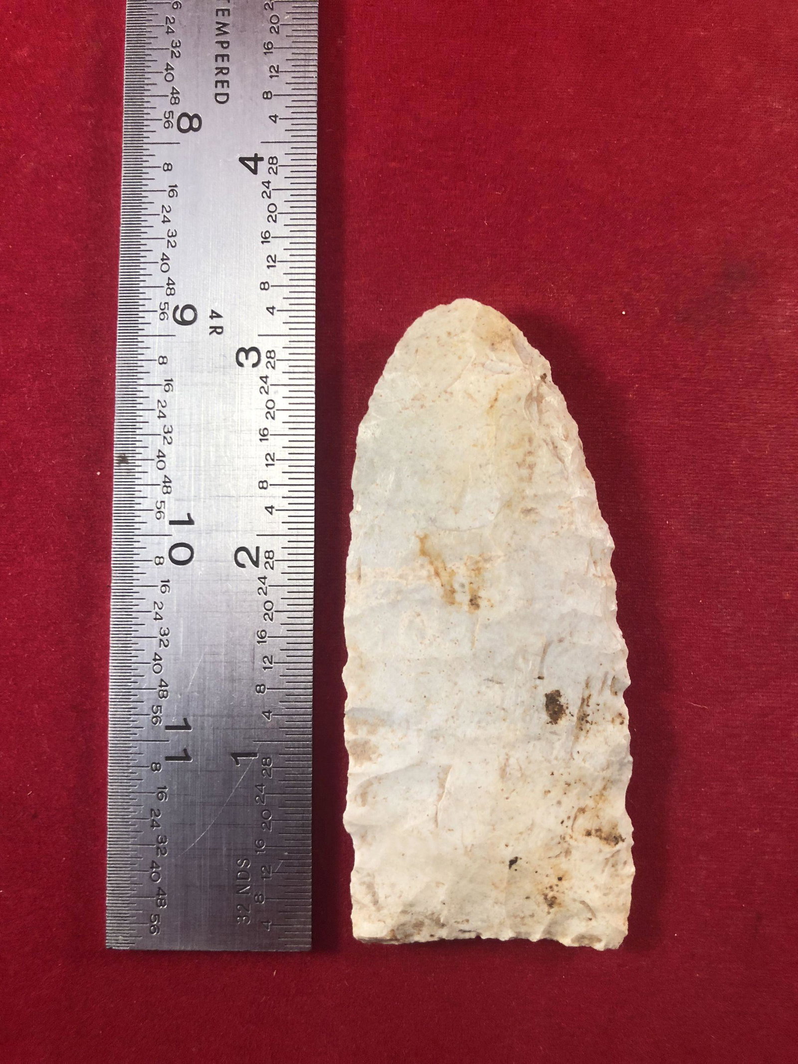 CLOVIS INDIAN ARTIFACT ARROWHEAD: THIS BEAUTIFUL NATIVE AMERICAN INDIAN ARTIFACT IS 3&1/4 INCHES LONG. IT IS FROM MORGAN COUNTY MISSOURI. THIS IMPRESSIVE ARROWHEAD IS OUT OF THE EX- CHRIS PERRY COLLECTION. IT WILL MAKE A GREAT ADDITIO