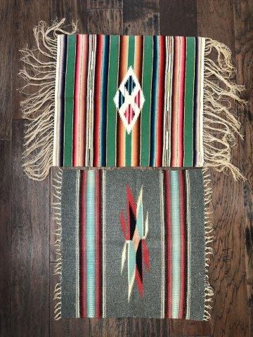 2 SMALL RUGS     INDIAN ARTIFACT POTTERY ARROWHEAD (1 of 4)