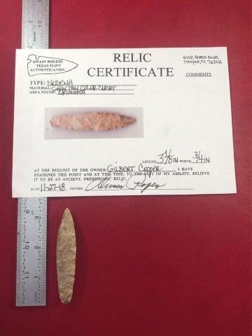 NODENA INDIAN ARTIFACT ARROWHEAD WITH COA: THIS BEAUTIFUL NATIVE AMERICAN INDIAN ARTIFACT IS 3&1/8 INCHES LONG. IT IS FROM OKLAHOMA . IT COMES WITH A DWAIN ROGERS CERTIFICATE OF AUTHENTICITY. EX- GILBERT COOPER COLLECTION. IT WILL MAKE A GREAT