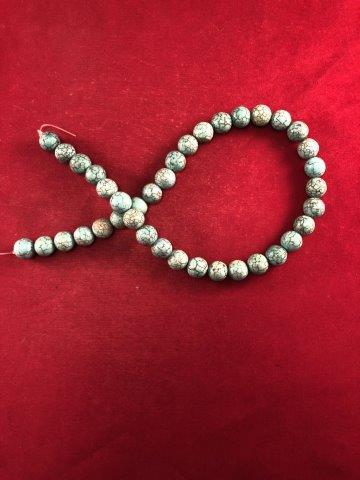 TRADE BEADS    INDIAN ARTIFACT POTTERY ARROWHEAD (1 of 2)