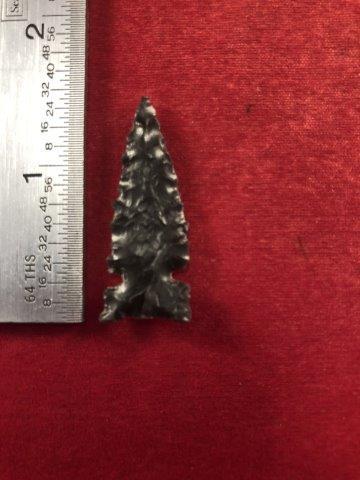 DESERT SIDE NOTCHED INDIAN ARTIFACT POTTERY ARROWHEAD (1 of 3)