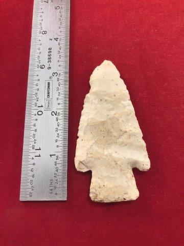 HARDIN INDIAN ARTIFACT ARROWHEAD: THIS BEAUTIFUL NATIVE AMERICAN INDIAN ARTIFACT IS 3&1/3 INCHES LONG. IT IS FROM ARKANSAS. THIS WONDERFUL COLLECTION BELONGED TO CHRIS PERRY. IT WILL MAKE A GREAT ADDITION TO YOUR COLLECTION! KEY WORDS