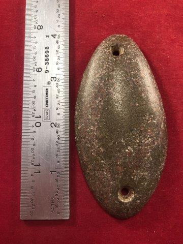 GORGET     INDIAN ARTIFACT ARROWHEAD (1 of 3)