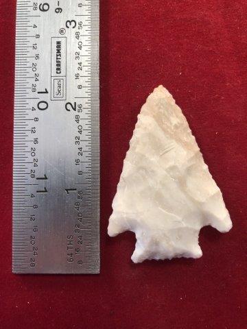 SMITH INDIAN ARTIFACT ARROWHEAD: THIS BEAUTIFUL NATIVE AMERICAN INDIAN ARTIFACT IS 2 INCHES LONG. IT IS FROM MISSOURI. IT WILL MAKE A GREAT ADDITION TO YOUR COLLECTION! KEY WORDS: NATIVE AMERICAN INDIAN ARTIFACT ARTIFACTS ARROWHEAD A