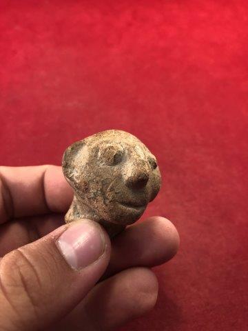 EFFIGY HEAD SPOOL     INDIAN ARTIFACT ARROWHEAD (1 of 3)