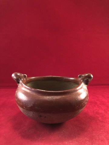 POTTERY BOWL POTTERY: THIS BEAUTIFUL NATIVE AMERICAN INDIAN ARTIFACT IS 4 INCHES TALL BY 6&1/4 INCHES WIDE. IT IS FROM MEXICO. IT IS SOLID. IT WILL MAKE A GREAT ADDITION TO YOUR COLLECTION! KEY WORDS: NATIVE AMERICAN INDIA