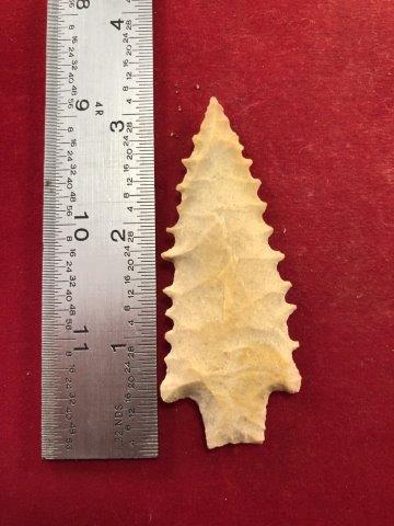 PINETREE     INDIAN ARTIFACT ARROWHEAD (1 of 3)
