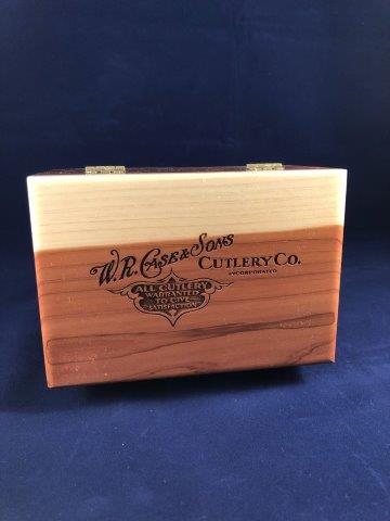 CASE KNIFE CEDAR BOX (1 of 3)