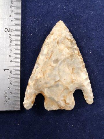 SMITH INDIAN ARTIFACT ARROWHEAD: THIS BEAUTIFUL NATIVE AMERICAN INDIAN ARTIFACT IS 2&1/4 INCHES LONG. IT IS FROM MISSOURI. IT WILL MAKE A GREAT ADDITION TO YOUR COLLECTION! KEY WORDS: NATIVE AMERICAN INDIAN ARTIFACT ARTIFACTS ARROWHE