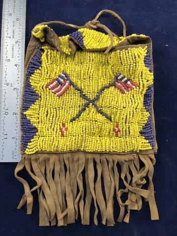SIOUX LEATHER & BEADED BAG     INDIAN ARTIFACT (1 of 3)