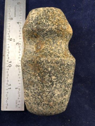 GROOVED AXE INDIAN ARTIFACT ARROWHEAD: THIS BEAUTIFUL NATIVE AMERICAN INDIAN ARTIFACT IS 4 INCHES LONG. IT IS FROM LEE COUNTY IOWA. IT WILL MAKE A GREAT ADDITION TO YOUR COLLECTION! KEY WORDS: NATIVE AMERICAN INDIAN ARTIFACT ARTIFACTS ARRO