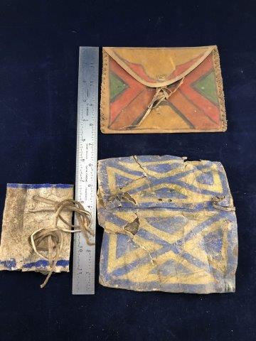 3 PIECE PARFLECHE POUCHES     INDIAN ARTIFACT ARROWHEAD (1 of 4)