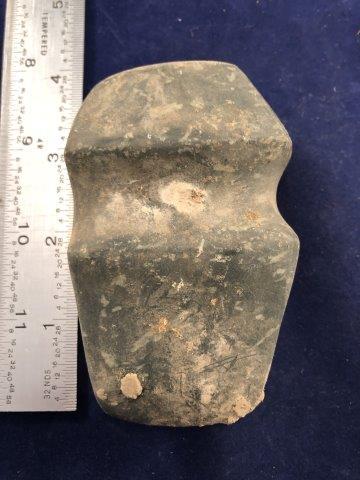 GROOVED AXE INDIAN ARTIFACT ARROWHEAD: THIS BEAUTIFUL NATIVE AMERICAN INDIAN ARTIFACT IS 3&3/4 INCHES LONG. IT IS FROM ILLINOIS . IT WILL MAKE A GREAT ADDITION TO YOUR COLLECTION! KEY WORDS: NATIVE AMERICAN INDIAN ARTIFACT ARTIFACTS ARROWH