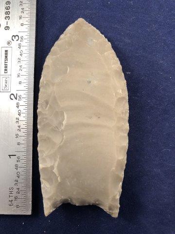 FOLSOM     INDIAN ARTIFACT ARROWHEAD (1 of 3)