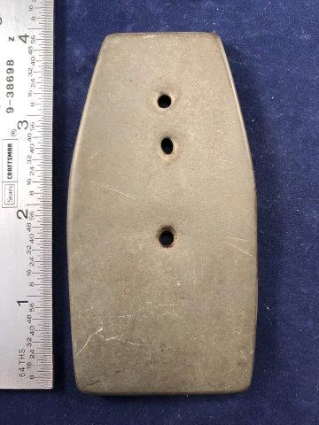 GORGET INDIAN ARTIFACT ARROWHEAD: THIS BEAUTIFUL NATIVE AMERICAN INDIAN ARTIFACT IS 4 INCHES LONG. IT IS FROM ILLINOIS. IT WILL MAKE A GREAT ADDITION TO YOUR COLLECTION! KEY WORDS: NATIVE AMERICAN INDIAN ARTIFACT ARTIFACTS ARROWHEAD A