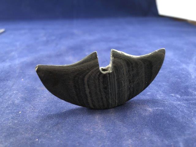 CHILDS SLATE BANNERSTONE     INDIAN ARTIFACT ARROWHEAD (1 of 6)