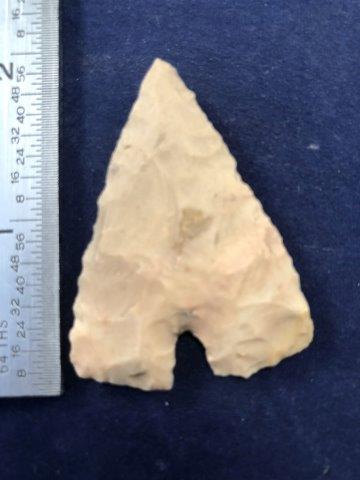 CAHOKIA     INDIAN ARTIFACT ARROWHEAD (1 of 3)