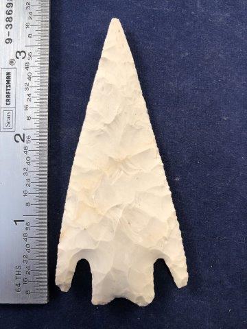 MARSHALL     INDIAN ARTIFACT ARROWHEAD (1 of 3)