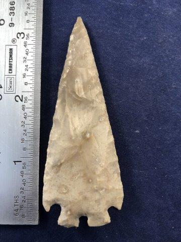 MONTELL     INDIAN ARTIFACT ARROWHEAD (1 of 3)