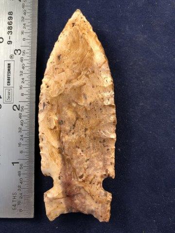 GRAHAM CAVE     INDIAN ARTIFACT ARROWHEAD (1 of 2)
