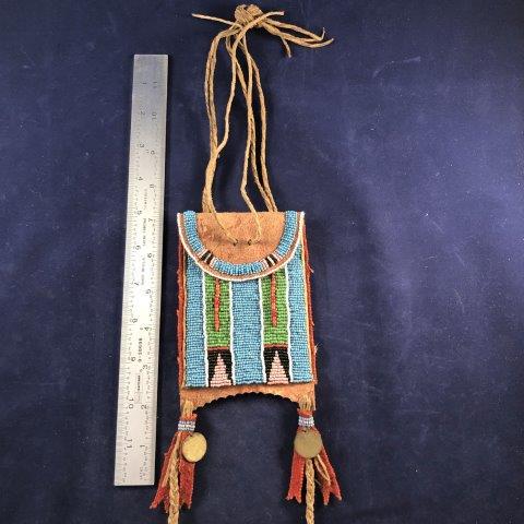 BEADED BAG     INDIAN ARTIFACT ARROWHEAD (1 of 4)