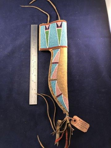 BEADED KNIFE SHEATH     INDIAN ARTIFACT ARROWHEAD (1 of 3)