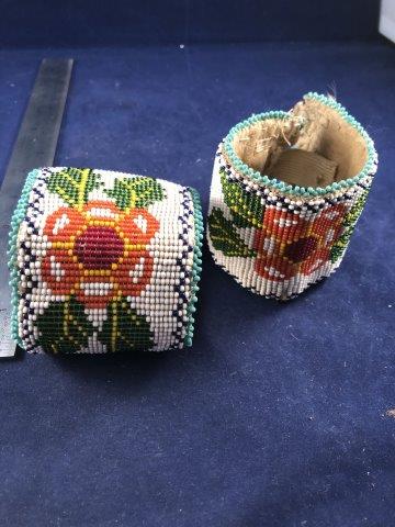 2 BEADED ARM BANDS     INDIAN ARTIFACT ARROWHEAD (1 of 2)