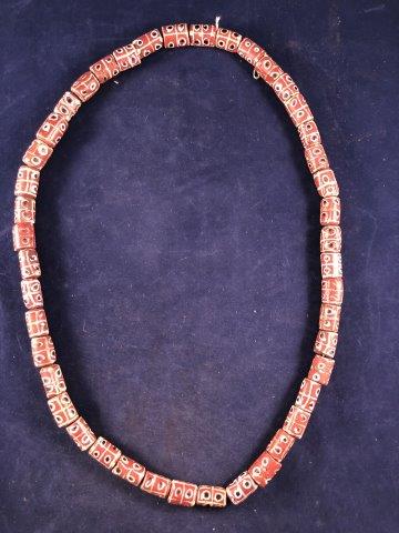 TRADE BEAD NECKLACE     INDIAN ARTIFACT ARROWHEAD (1 of 1)