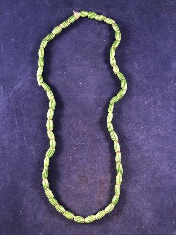 TRADE BEAD NECKLACE     INDIAN ARTIFACT ARROWHEAD (1 of 1)