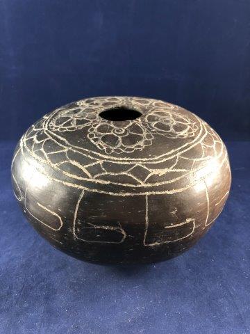 SEED JAR     INDIAN ARTIFACT ARROWHEAD (1 of 4)