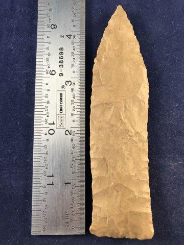 COPENA    INDIAN ARTIFACT ARROWHEAD (1 of 3)