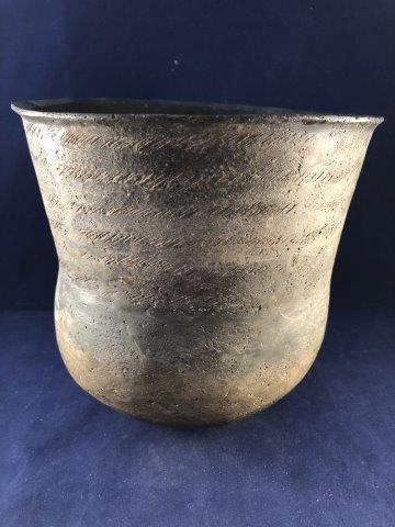 LARGE CADDO JAR    POTTERY (1 of 4)