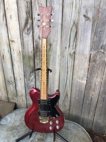 MOSRITE OF CALIFORNIA 1976 BY SEMIE MOSELEY WITH CASE (1 of 18)