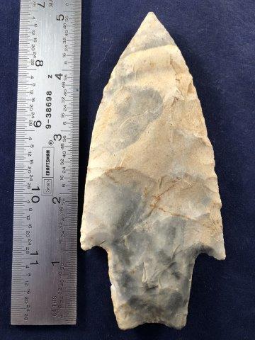 HOLLAND    INDIAN ARTIFACT ARROWHEAD (1 of 3)