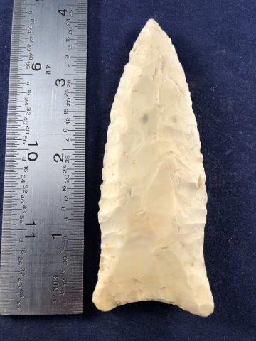 HOLLAND    INDIAN ARTIFACT ARROWHEAD (1 of 3)