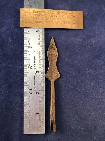 HAND FORGED IRON SOCKETED TYPE ARROW POINT     INDIAN (1 of 4)