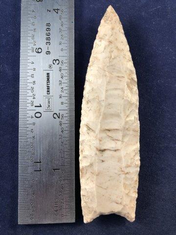 FOLSOLM    INDIAN ARTIFACT ARROWHEAD (1 of 3)