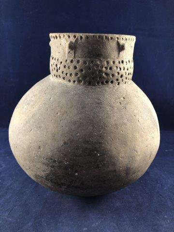 CAMPBELL PUNCTATE COMPOUND BOTTLE    POTTERY (1 of 4)
