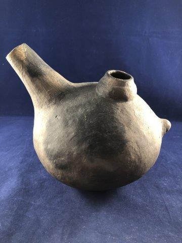 QUAPAW TEAPOT    POTTERY (1 of 7)