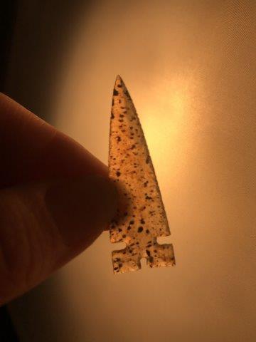 CAHOKIA      INDIAN ARTIFACT ARROWHEAD (1 of 4)