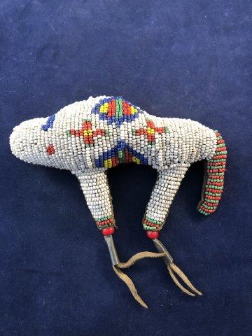 BEADED BUFFALO FETISH    INDIAN ARTIFACT ARROWHEAD (1 of 3)