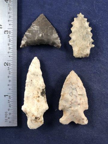 4 POINTS     INDIAN ARTIFACT ARROWHEAD (1 of 3)