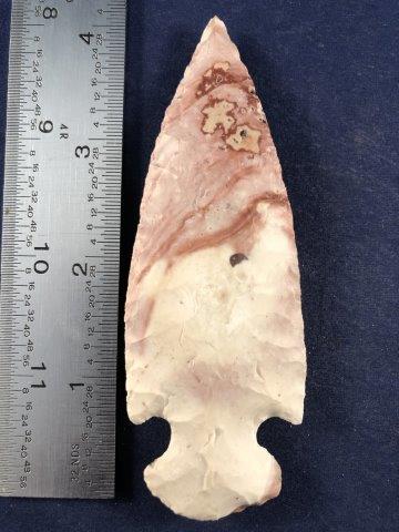 DOVETAIL INDIAN ARTIFACT ARROWHEAD: THIS BEAUTIFUL NATIVE AMERICAN INDIAN ARTIFACT IS 4&1/8 INCHES LONG. IT IS FROM MISSOURI. EX. DALE KRCMAR COLLECTION. IT WILL MAKE A GREAT ADDITION TO YOUR COLLECTION! KEY WORDS: NATIVE AMERICAN INDIA