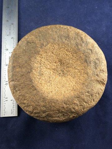 LARGE DISCOIDAL     INDIAN ARTIFACT ARROWHEAD (1 of 3)