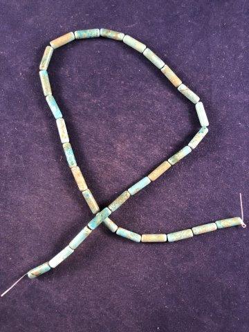 TRADE BEAD NECKLACE     INDIAN ARTIFACT ARROWHEAD (1 of 1)