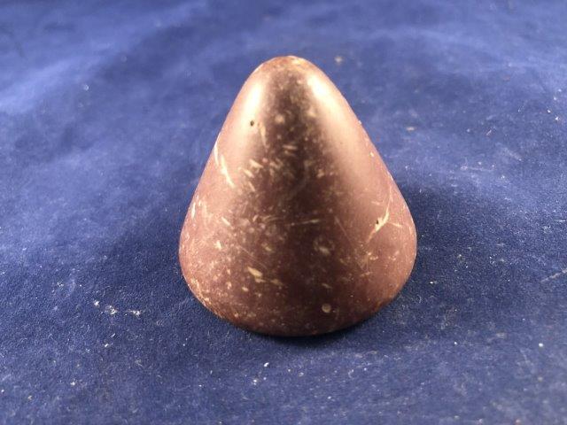 CONE     INDIAN ARTIFACT ARROWHEAD (1 of 2)