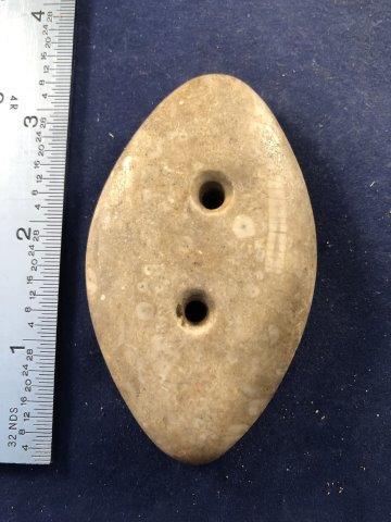 GORGET INDIAN ARTIFACT ARROWHEAD: THIS BEAUTIFUL NATIVE AMERICAN INDIAN ARTIFACT IS 3 INCHES LONG. IT IS FROM MISSOURI. IT WILL MAKE A GREAT ADDITION TO YOUR COLLECTION! KEY WORDS: NATIVE AMERICAN INDIAN ARTIFACT ARTIFACTS ARROWHEAD A