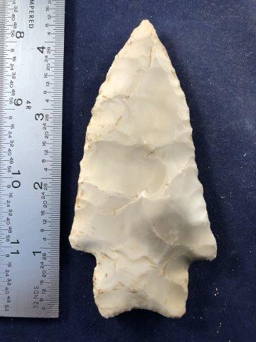 HOLLAND     INDIAN ARTIFACT ARROWHEAD (1 of 3)
